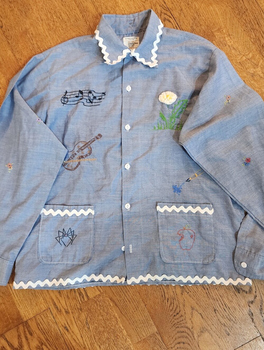 Embroidered Big Mac Vintage Chambray Work Shirt with Rickrack Trim Men's Medium